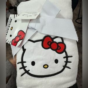 Hello kitty hand towels
